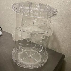 Rotatable Multilayer Cosmetic Storage Rack